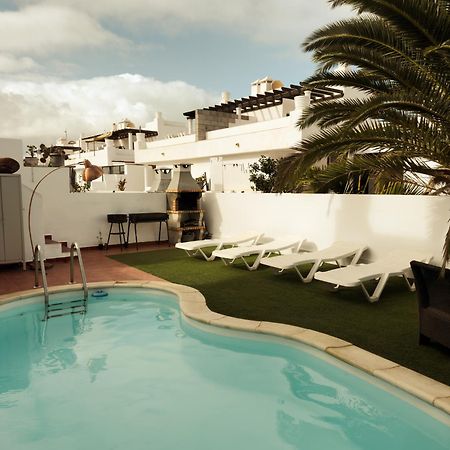 Surf&Sleep Vandrarhem Corralejo Exteriör bild