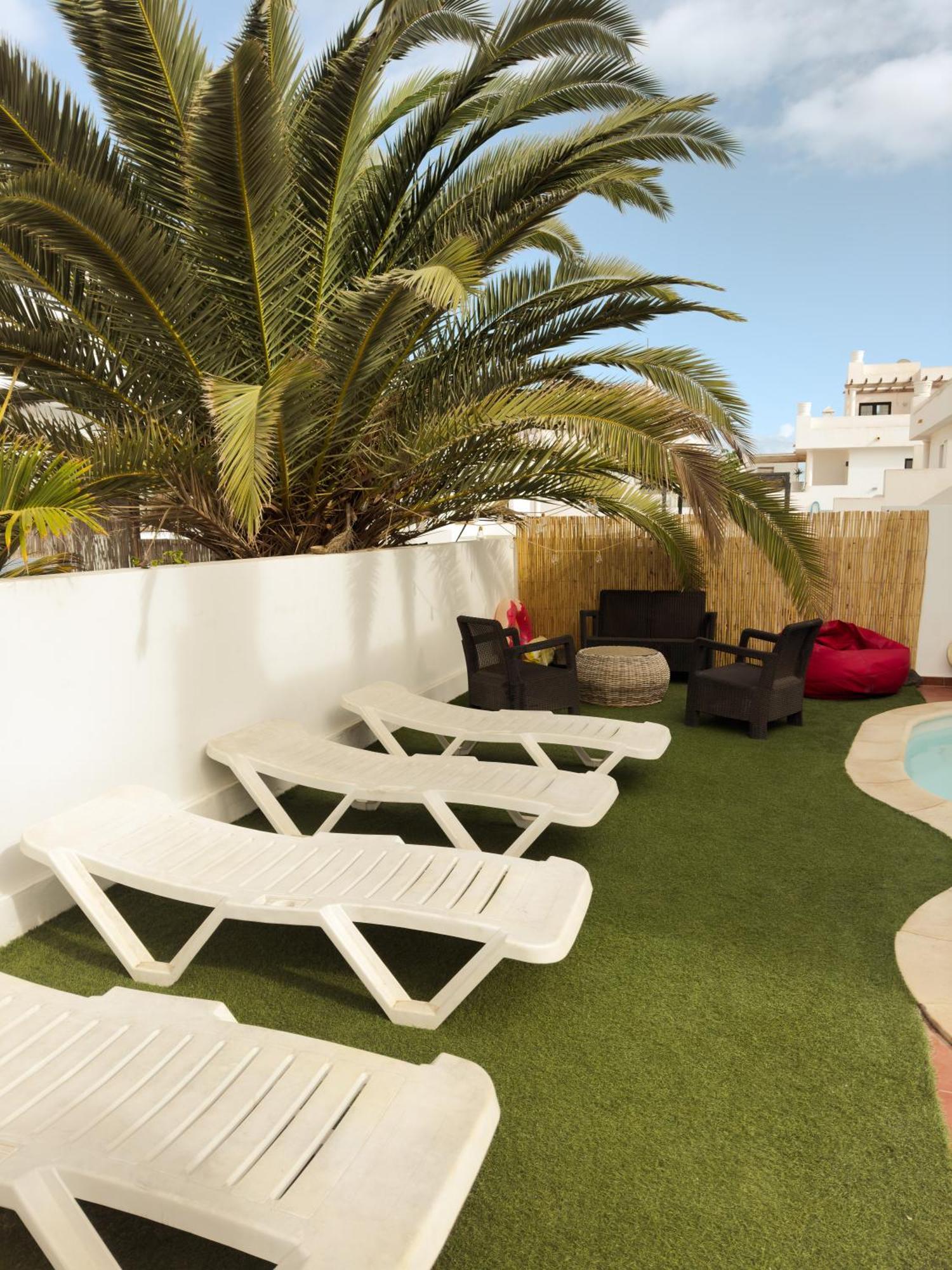 Surf&Sleep Vandrarhem Corralejo Exteriör bild