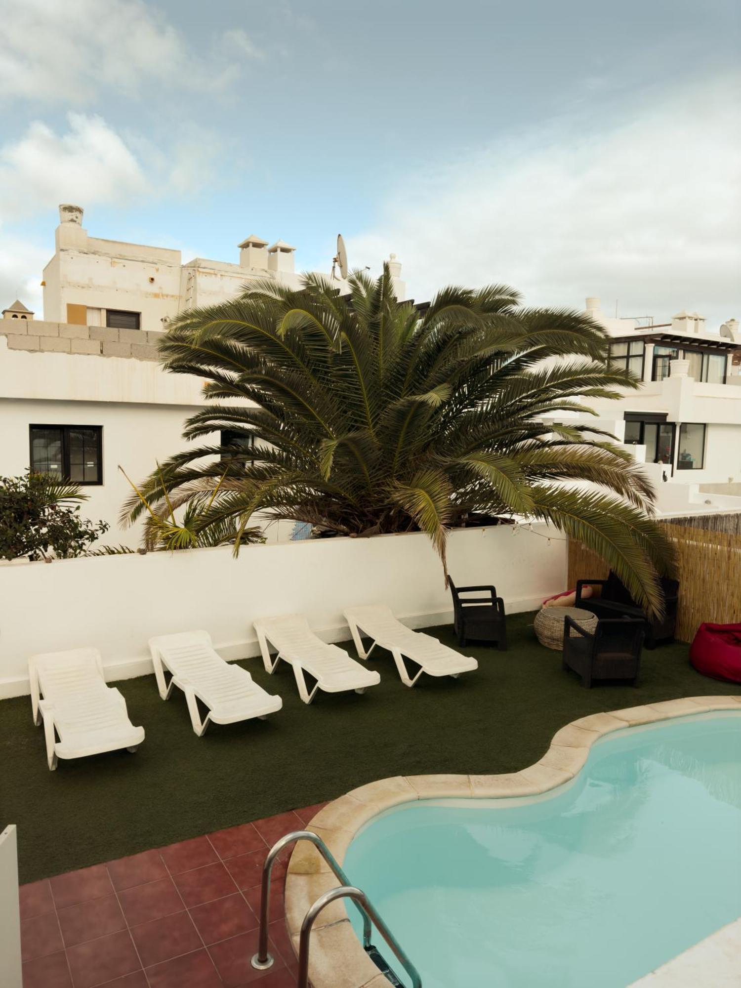 Surf&Sleep Vandrarhem Corralejo Exteriör bild
