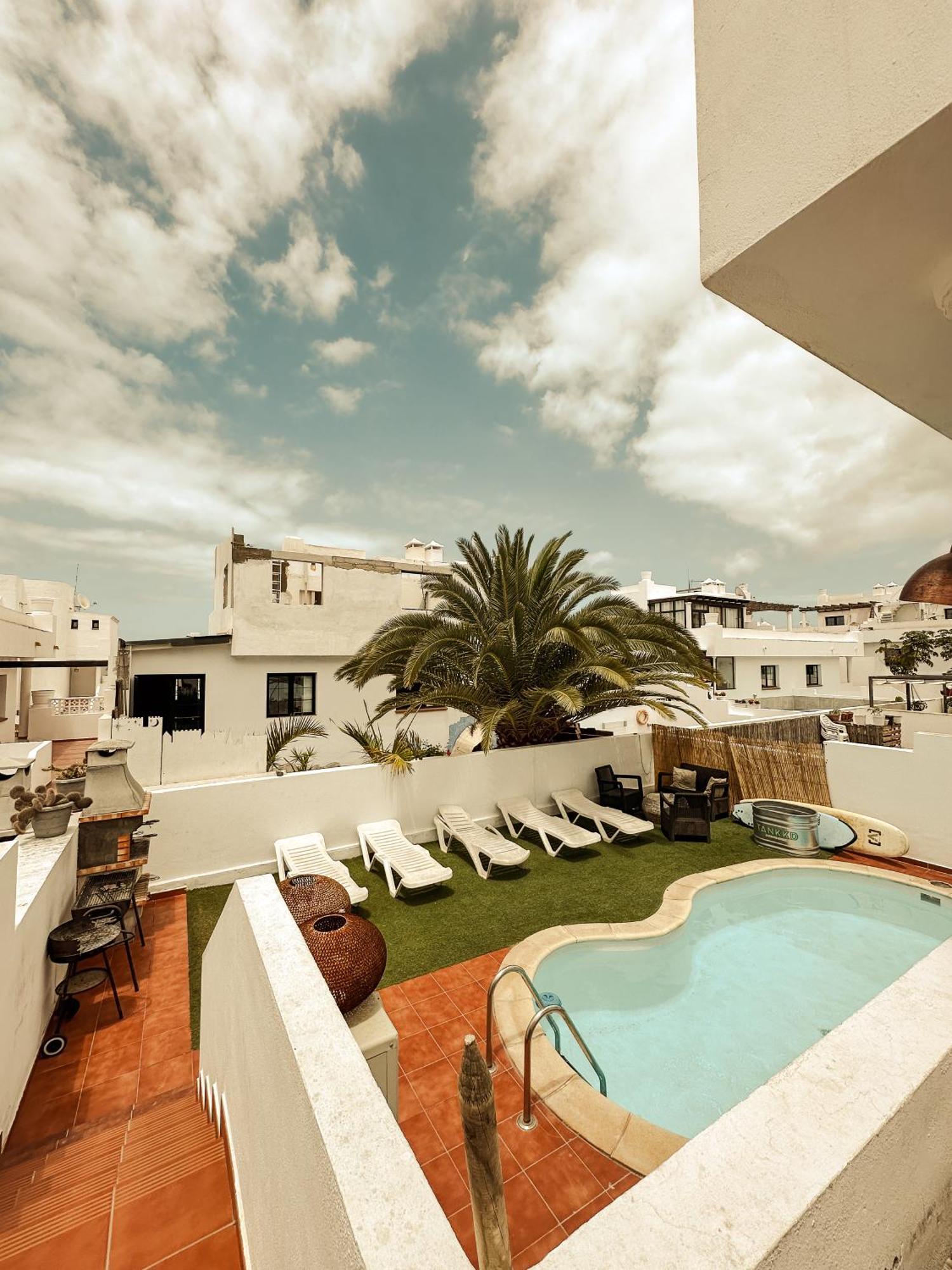 Surf&Sleep Vandrarhem Corralejo Exteriör bild
